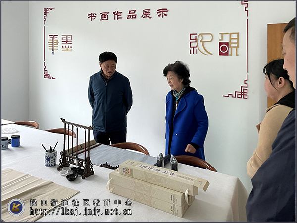 20210402区老年教育协会领导调研指导禄口街道老年教育工作04.jpg