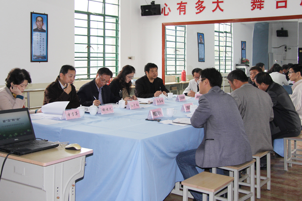 20131101市级社区教育实验项目中期视导汇报会在禄口召开03.jpg