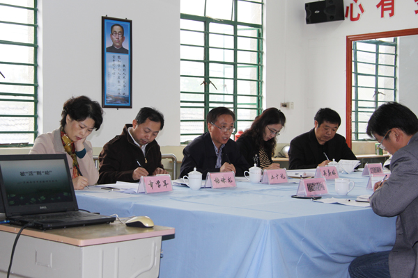 20131101市级社区教育实验项目中期视导汇报会在禄口召开06.jpg