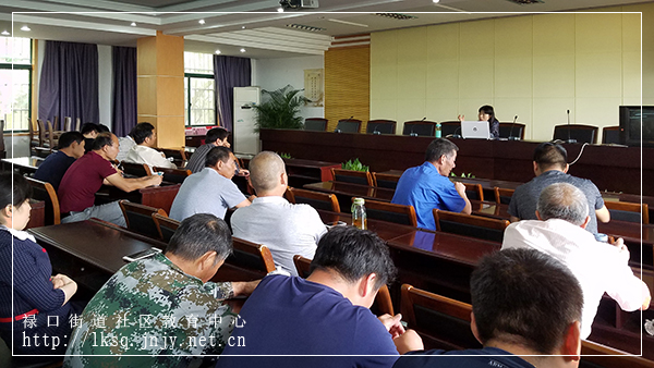 20170616石埝社区举办法制专题讲座撷影02.jpg