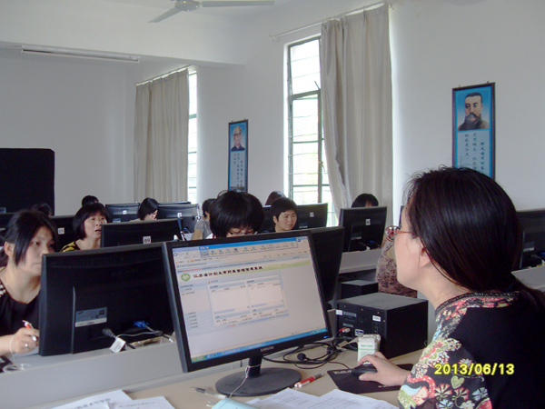 20130613禄口街道举办“省计生药具信息系统培训班”02.jpg