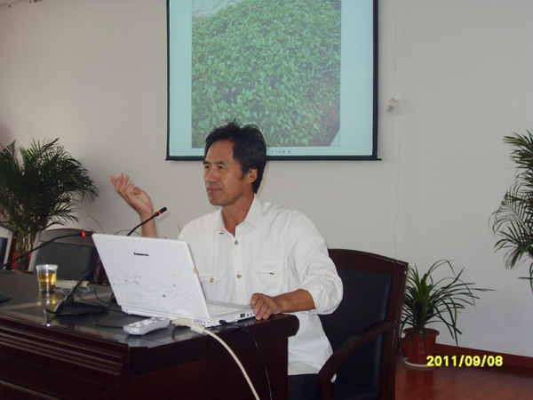 20100908禄口街道社区教育中心举办无公害蔬菜种植技术培训班04.jpg