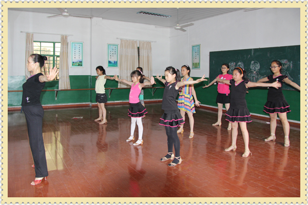 20140531铜山少儿拉丁舞培训班教学活动掠影03.jpg
