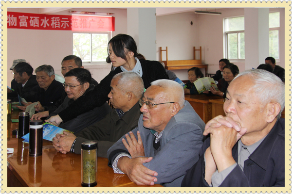 20141030区教育局职社科领导到禄口督查视导“学习周”活动05.jpg