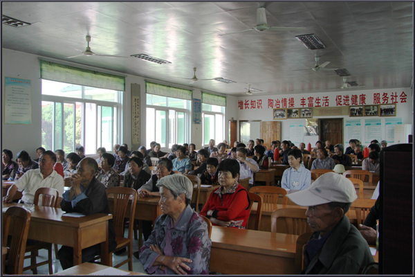 20150605禄口街道社区教育中心送健康讲座到彭福社区02.jpg
