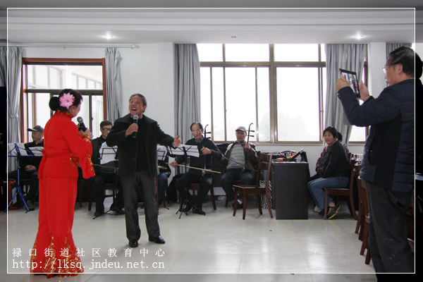 20151123禄口街道社区教育中心“送文艺到社区”活动纪实（小彭篇）16.jpg