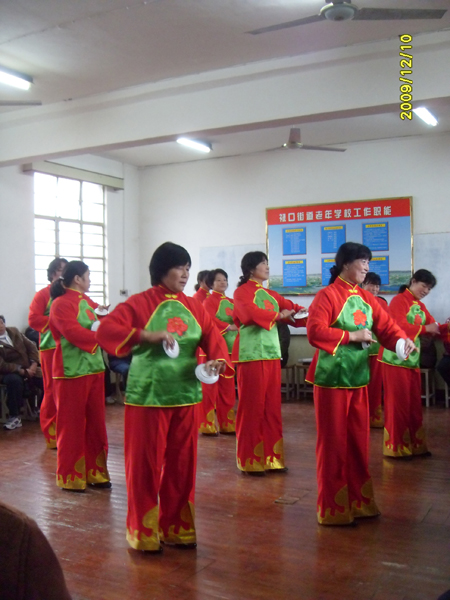 20091210才艺表演的舞台，展示自我的课堂——禄口集镇老年学校才艺展示活动集锦03.jpg