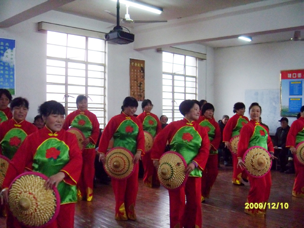 20091210才艺表演的舞台，展示自我的课堂——禄口集镇老年学校才艺展示活动集锦08.jpg