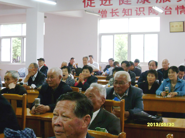 20130530铜山集镇老年学校举办防火防震知识讲座05.jpg