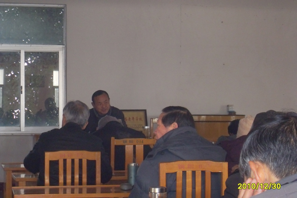 20101230铜山集镇老年学校举办2010年度结业典礼暨社会主义新农村建设专题讲座03.jpg