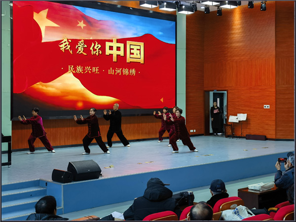 20241225江宁老年开放大学禄口街道学习中心举办学员才艺表演活动007.jpg
