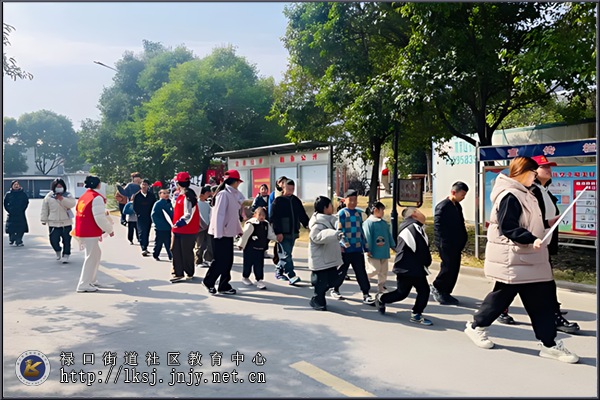 20250311:禄口街道成功村:“幸福课堂”携手青少年共建净美生态家园06.png 20250311:禄口街道成功村:“幸福课堂”携手青少年共建净美生态家园06.png