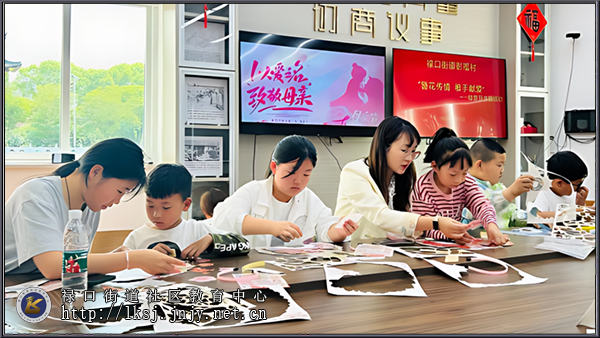 20250512：禄口街道彭福村举办“簪花传情，稚手献爱”母亲节主题活动02.png