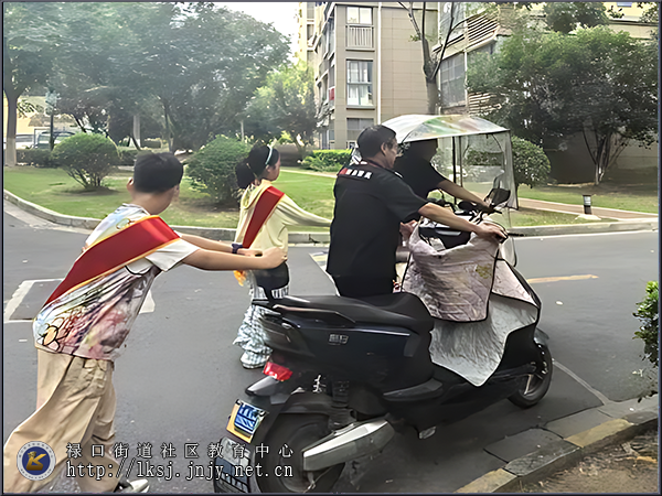 20250712：禄口街道机场社区：小卫士护航安全宣教，全网格联动排查隐患02.png